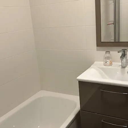 Apartment 3 Pieces, 6 Pers, Proche Centre, Terrasse, Parking - Fr-1-676-181 *